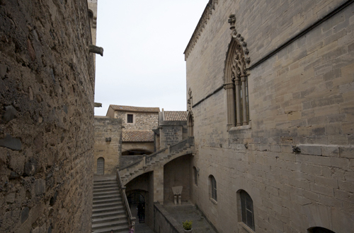 Escalera del palacio de Martín el Humano monasterio de Poblet